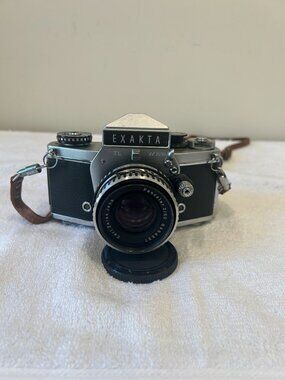 EXAKTA VX 1000 35mm Film Camera w/Zeiss Pancolar 2/50 Lens - Parts OR REPAIR!